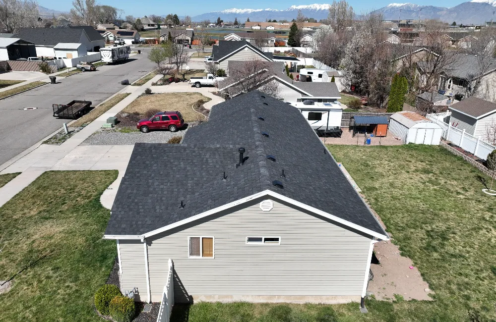Roofing Contractors in Lindon, UT
